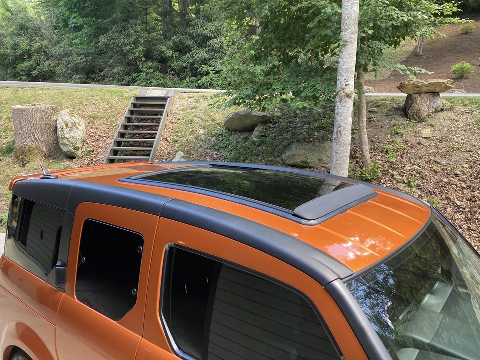 2006 Honda Element - Image 9 of 31