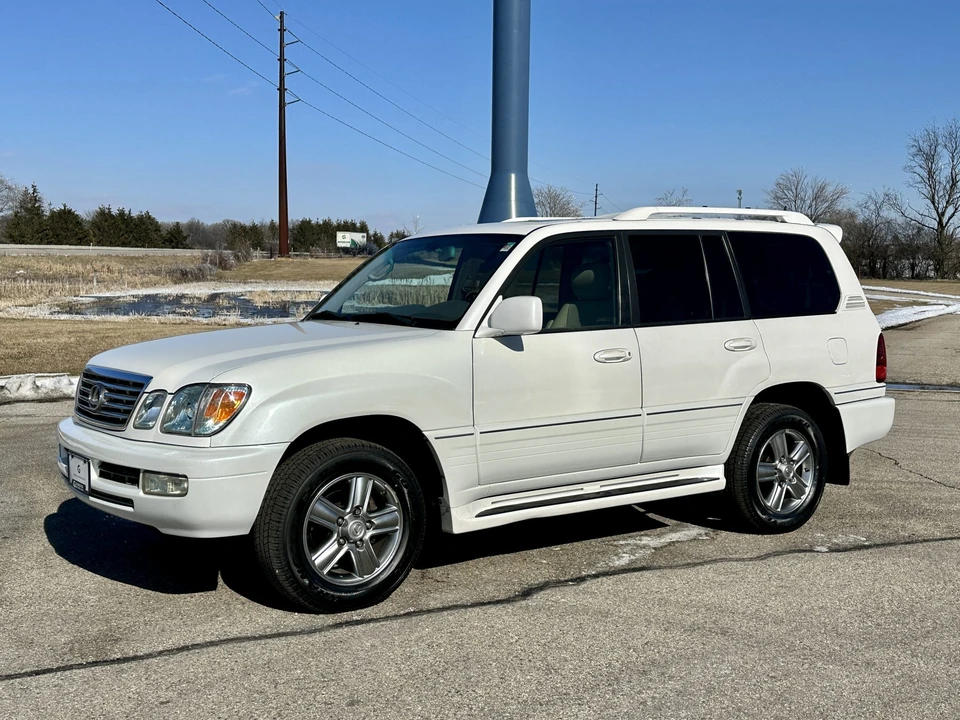 2006 Lexus LX 2nd Gen - Image 5 of 31