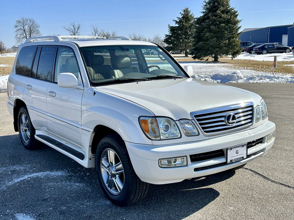 2006 Lexus LX 2nd Gen - Image 13 of 31