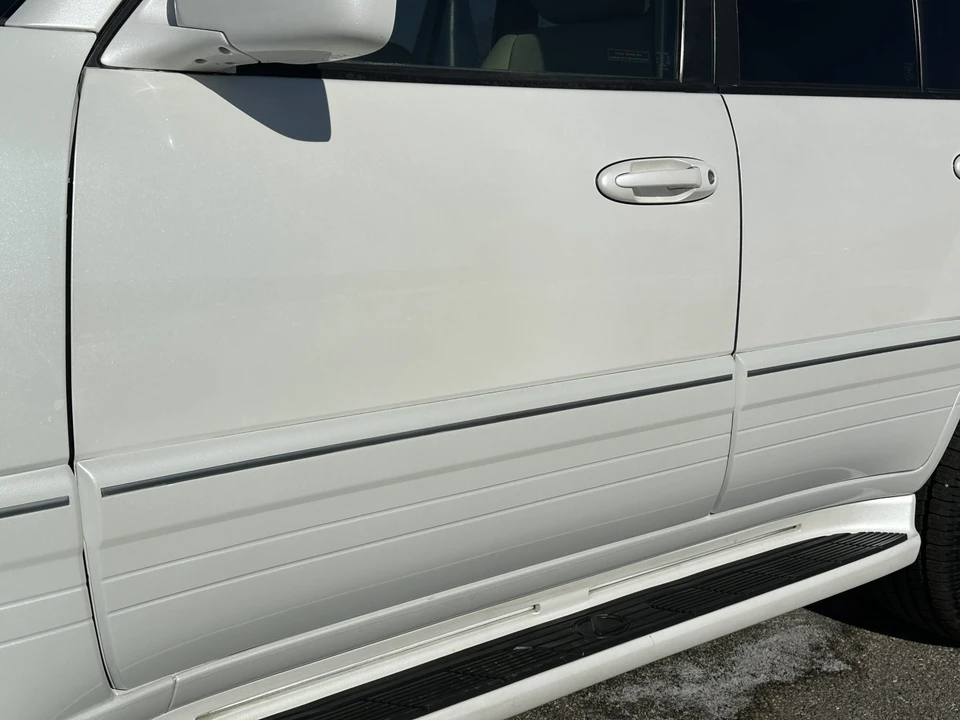 2006 Lexus LX 2nd Gen - Image 27 of 31