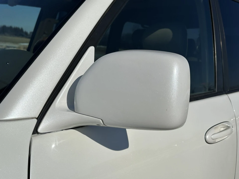 2006 Lexus LX 2nd Gen - Image 25 of 31