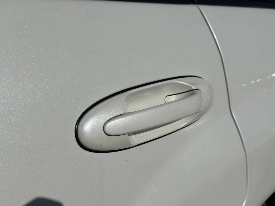 2006 Lexus LX 2nd Gen - Image 31 of 31