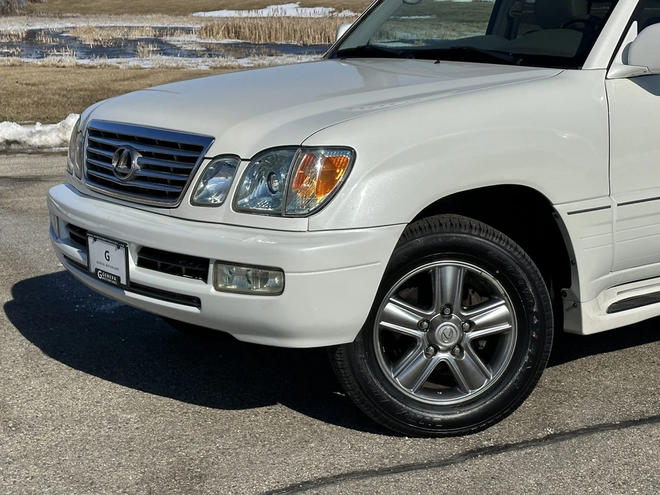 2006 Lexus LX 2nd Gen - Image 17 of 31