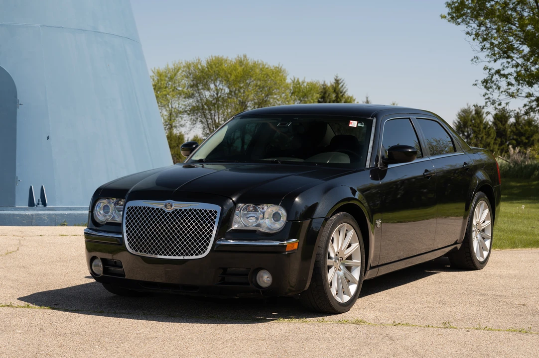2007 Chrysler 300 (2005-2023) - Image 2 of 31