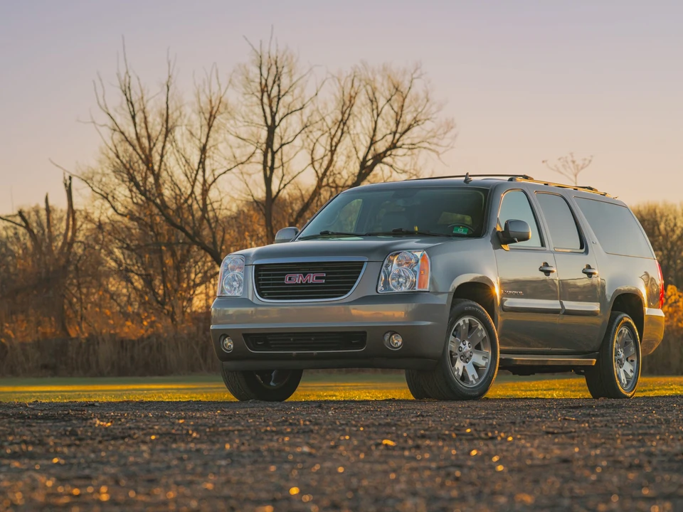 2008 GMC Yukon 3rd Gen - Image 2 of 31