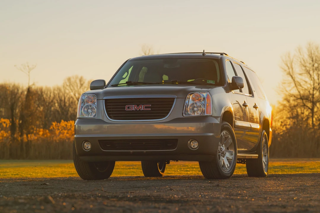 2008 GMC Yukon 3rd Gen - Image 5 of 31