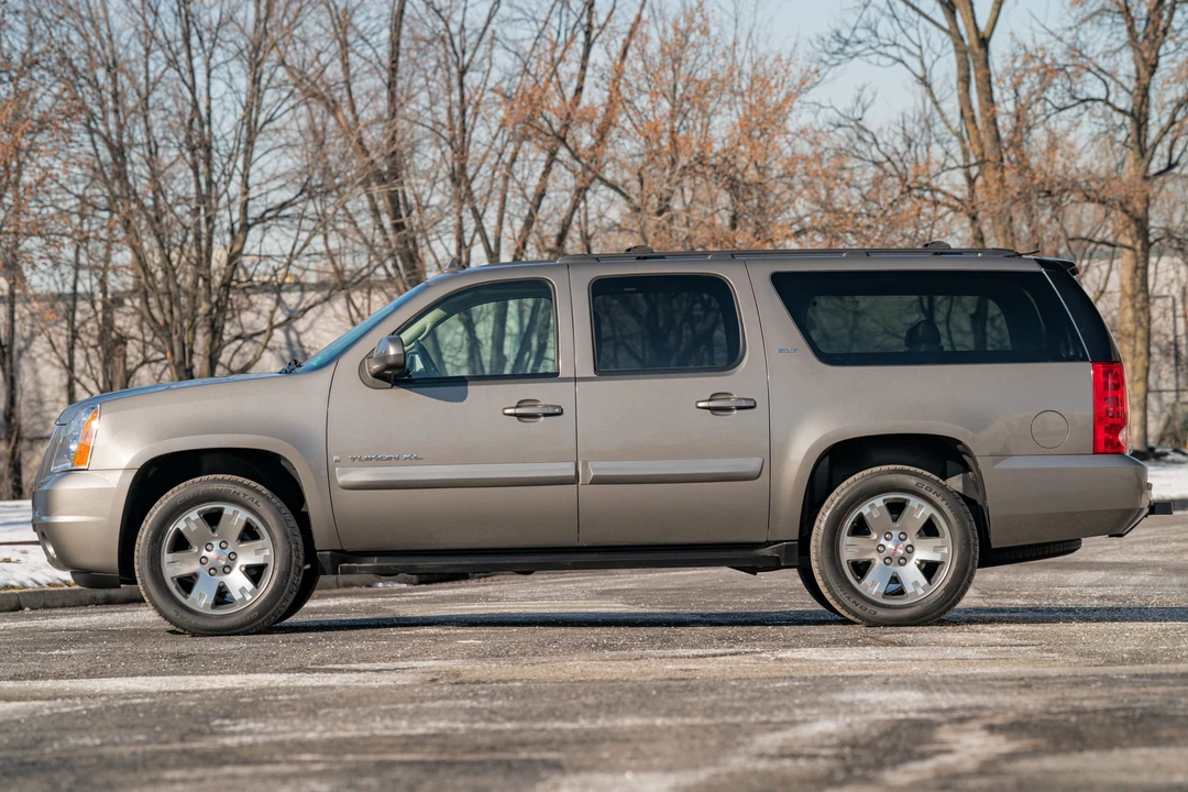 2008 GMC Yukon 3rd Gen - Image 8 of 31