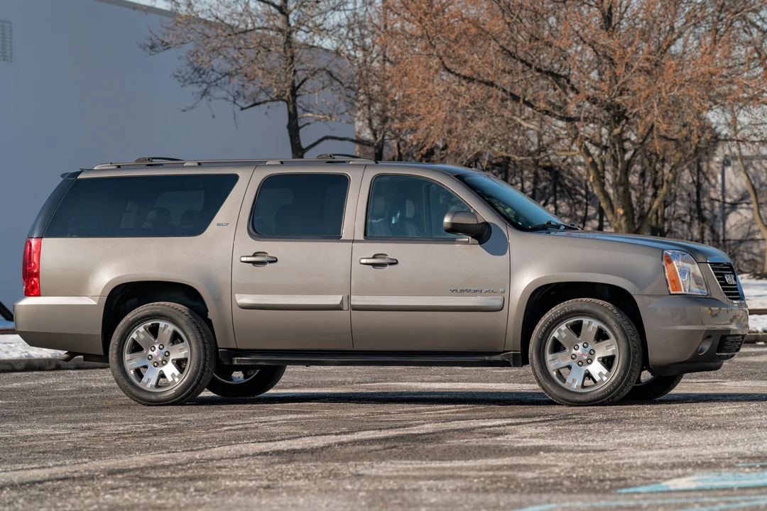 2008 GMC Yukon 3rd Gen - Image 18 of 31