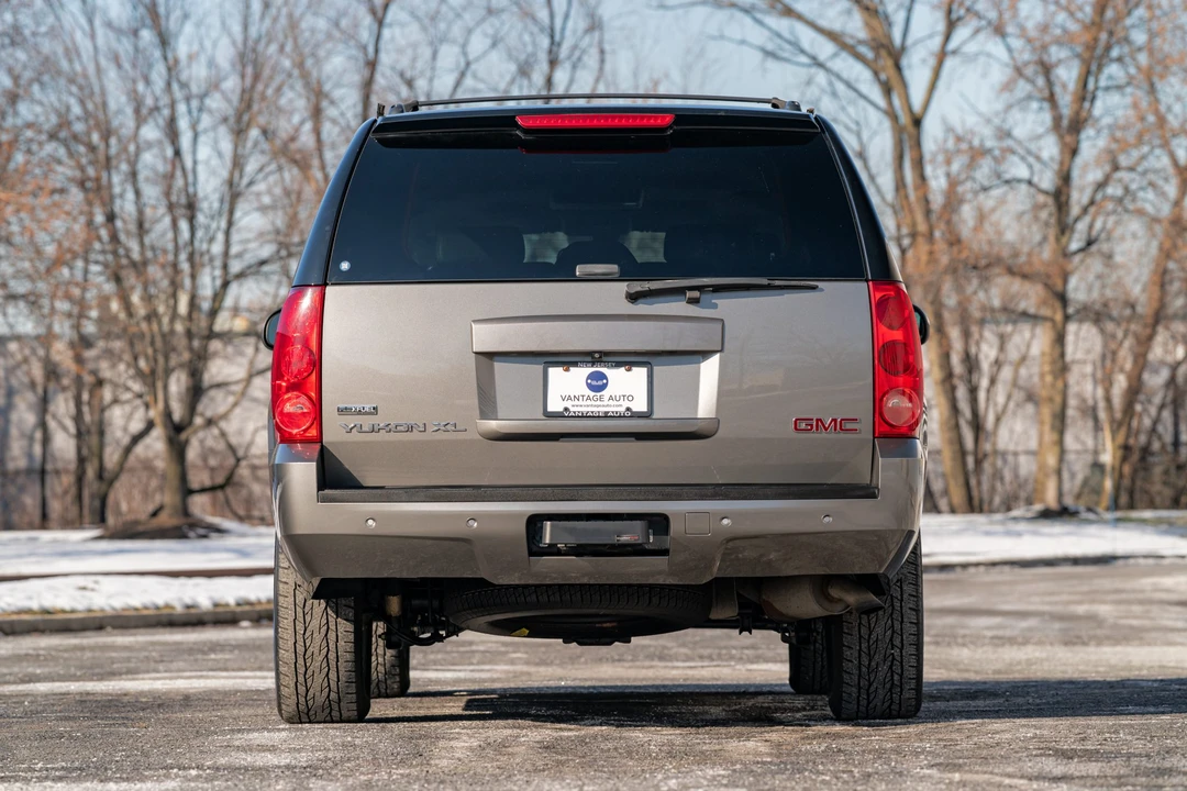 2008 GMC Yukon 3rd Gen - Image 13 of 31