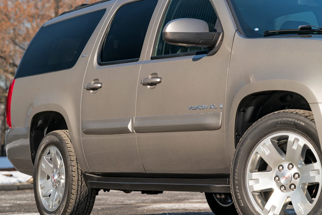 2008 GMC Yukon 3rd Gen - Image 28 of 31