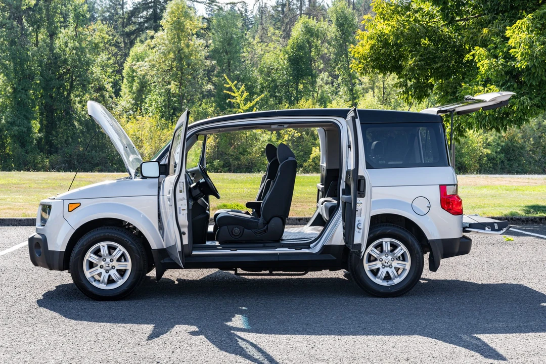 2008 Honda Element - Image 10 of 31
