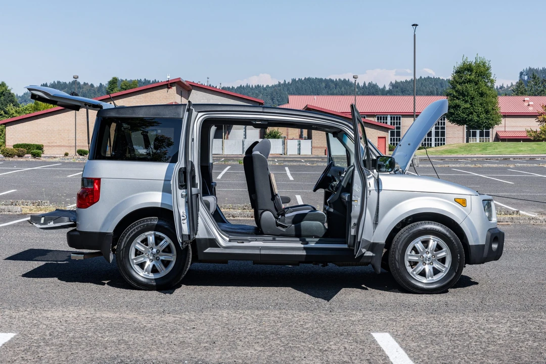2008 Honda Element - Image 14 of 31