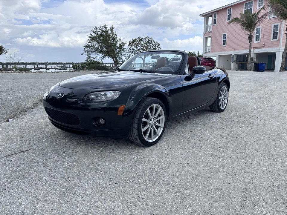 2008 Mazda NC MX-5 Miata - Image 2 of 31