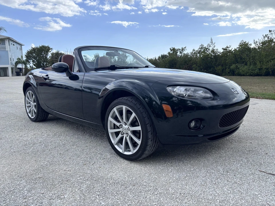 2008 Mazda NC MX-5 Miata - Image 5 of 31