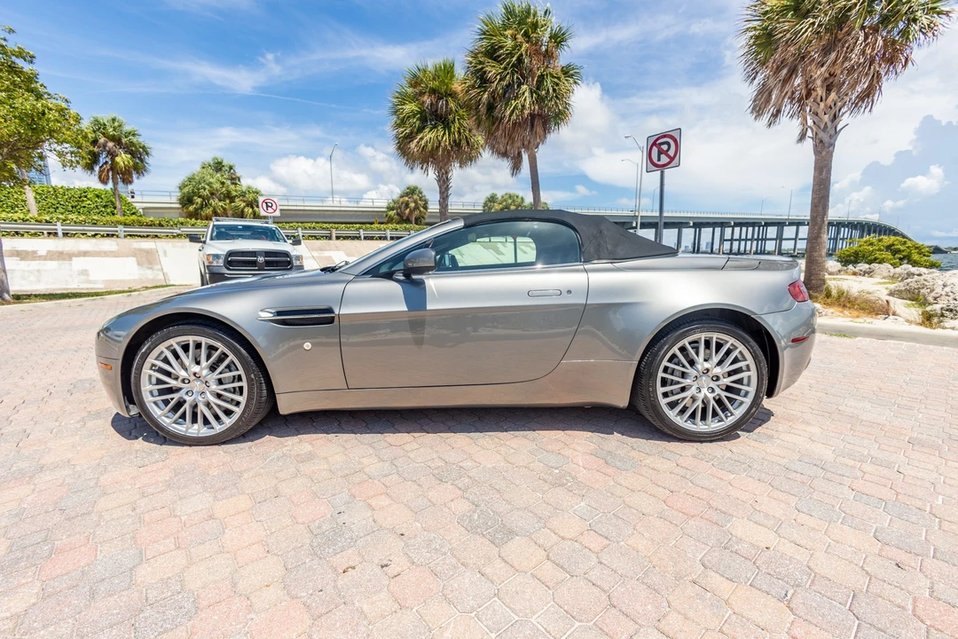 2009 Aston Martin V8 Vantage (2006-2017) - Image 3 of 31
