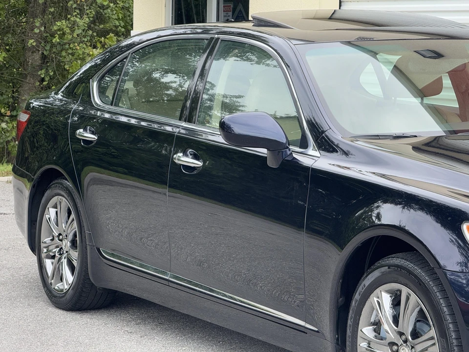 2009 Lexus LS 4th Gen - Image 16 of 31