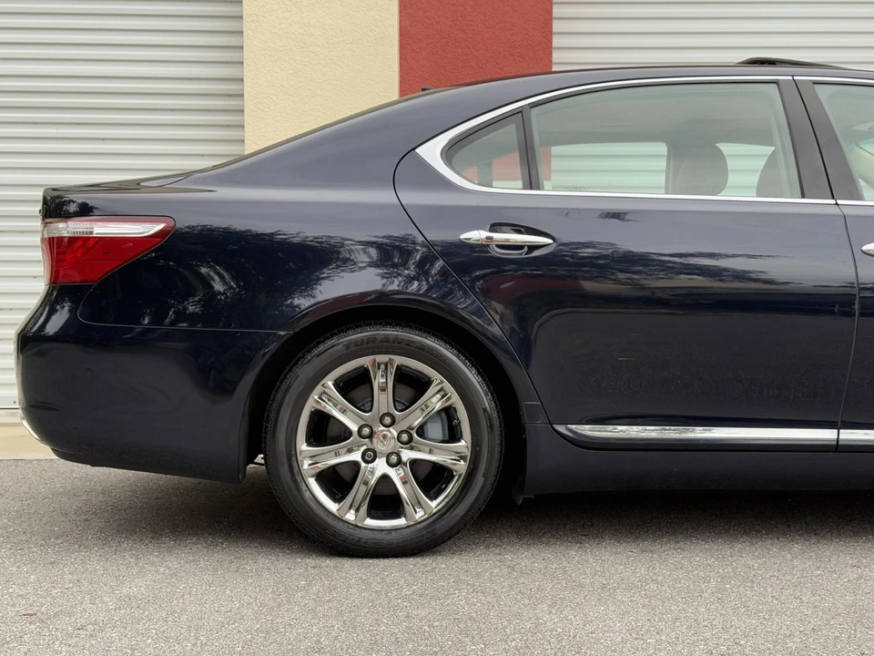 2009 Lexus LS 4th Gen - Image 30 of 31