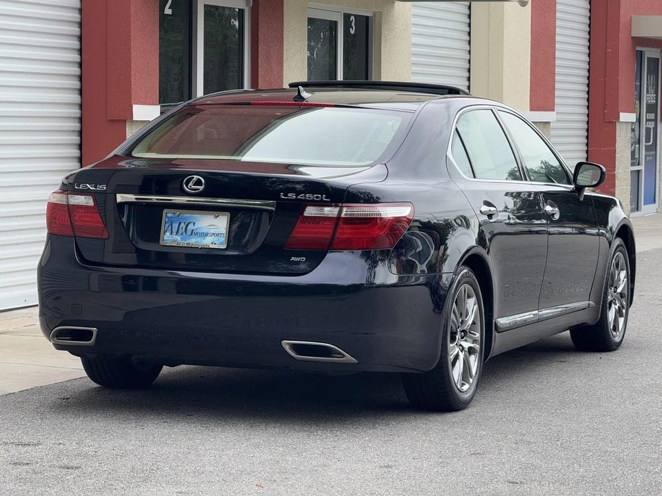 2009 Lexus LS 4th Gen - Image 10 of 31