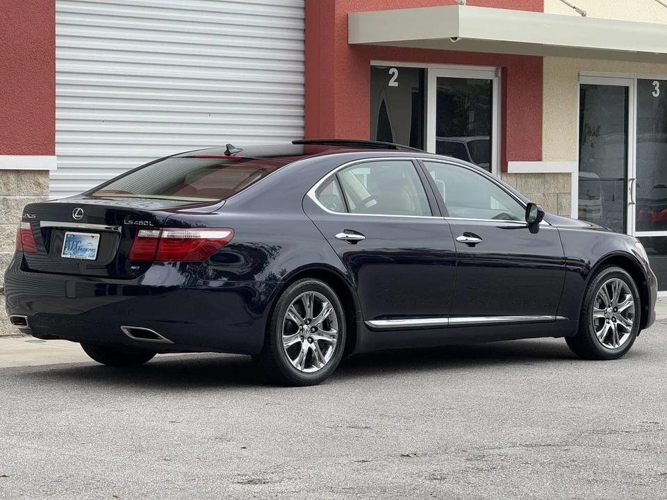 2009 Lexus LS 4th Gen - Image 11 of 31