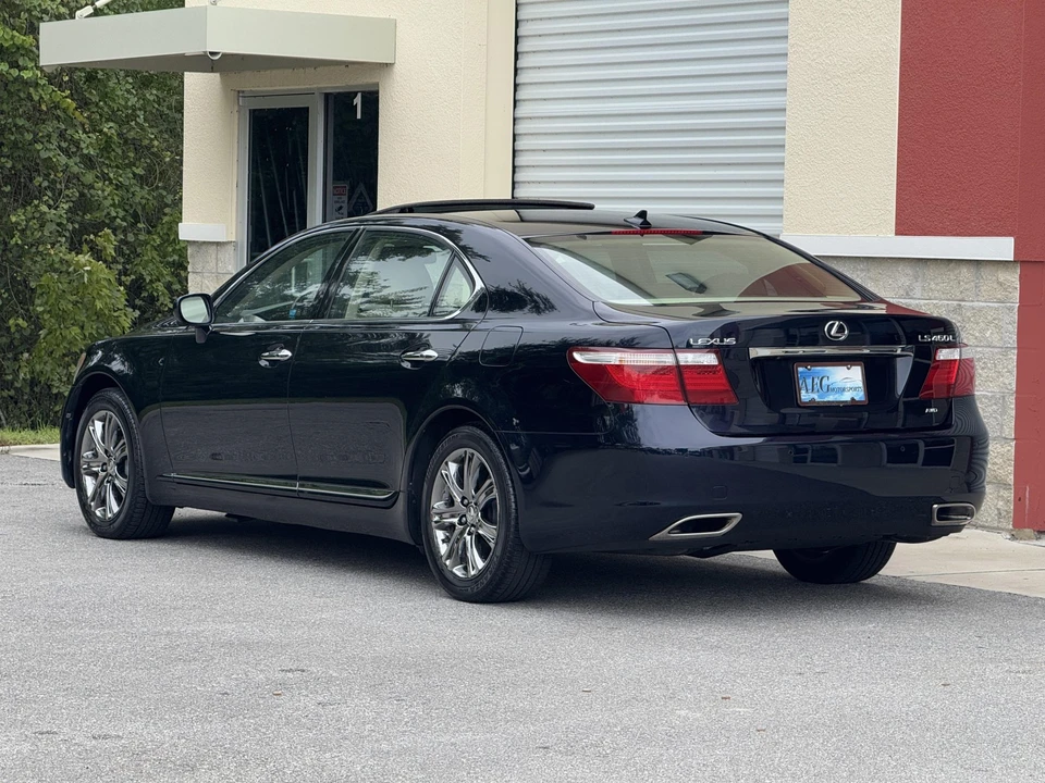 2009 Lexus LS 4th Gen - Image 7 of 31