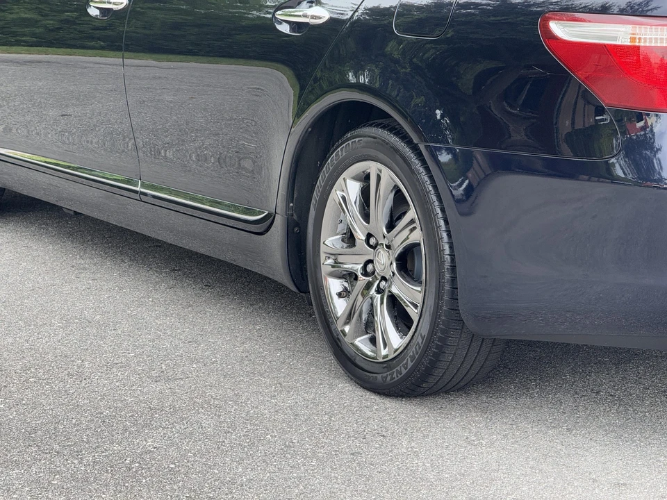 2009 Lexus LS 4th Gen - Image 26 of 31