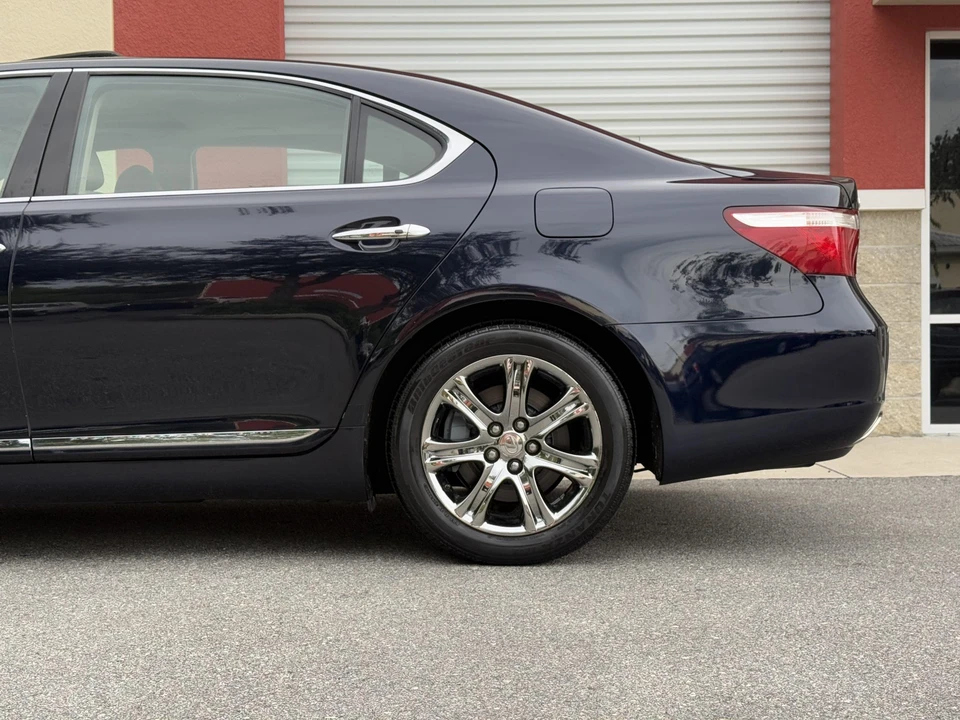 2009 Lexus LS 4th Gen - Image 23 of 31