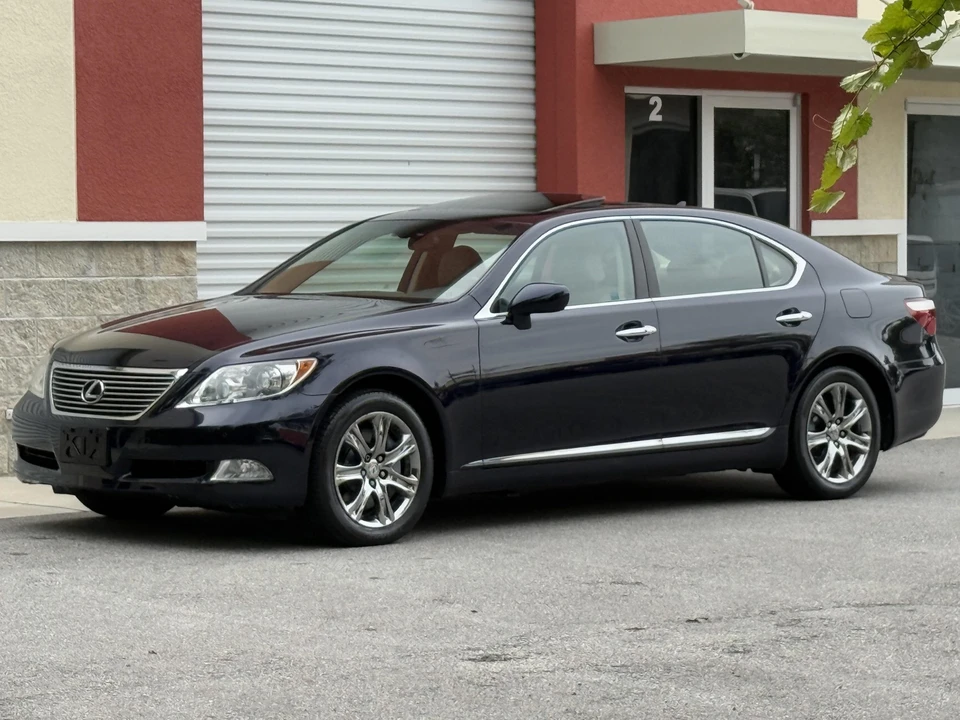 2009 Lexus LS 4th Gen - Image 6 of 31