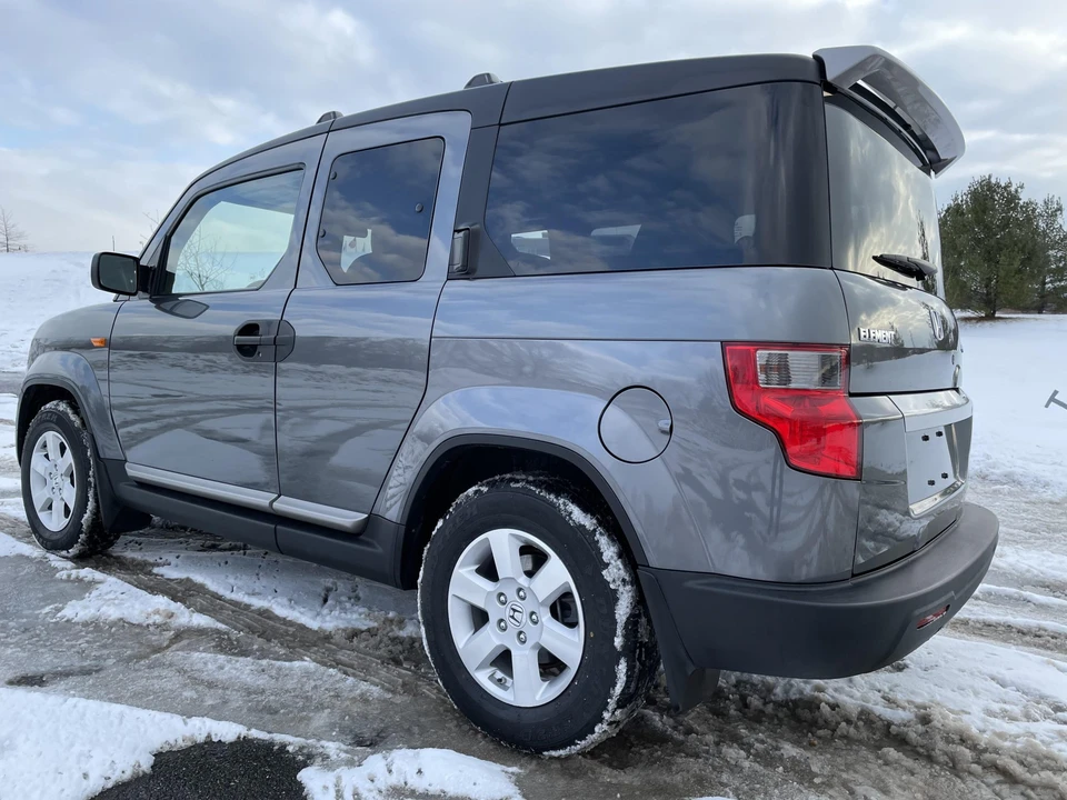 2010 Honda Element - Image 8 of 31