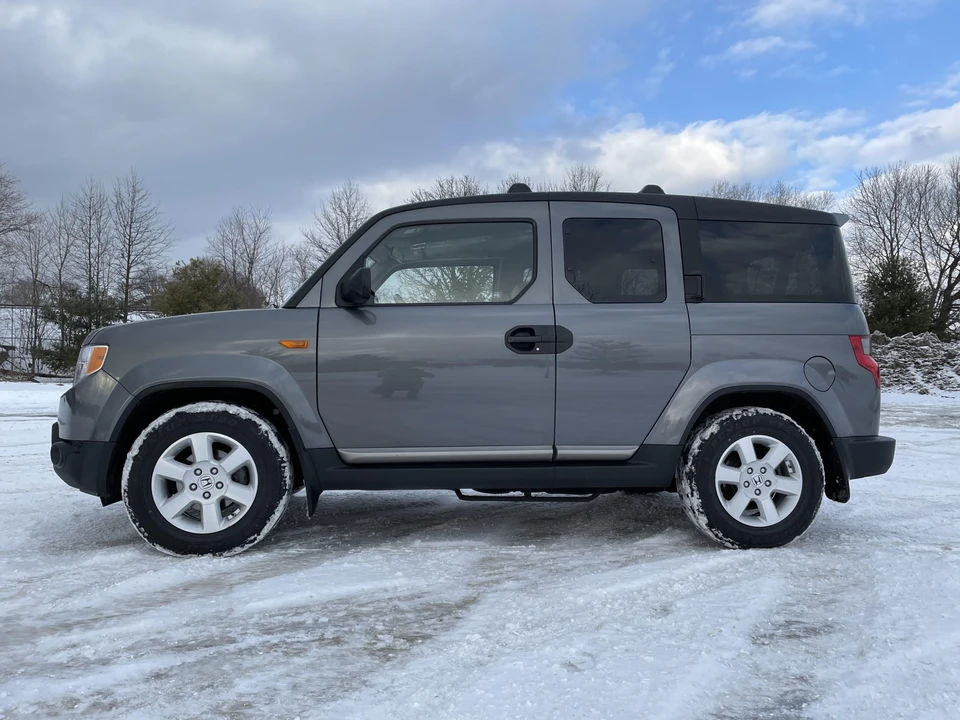 2010 Honda Element - Image 5 of 31