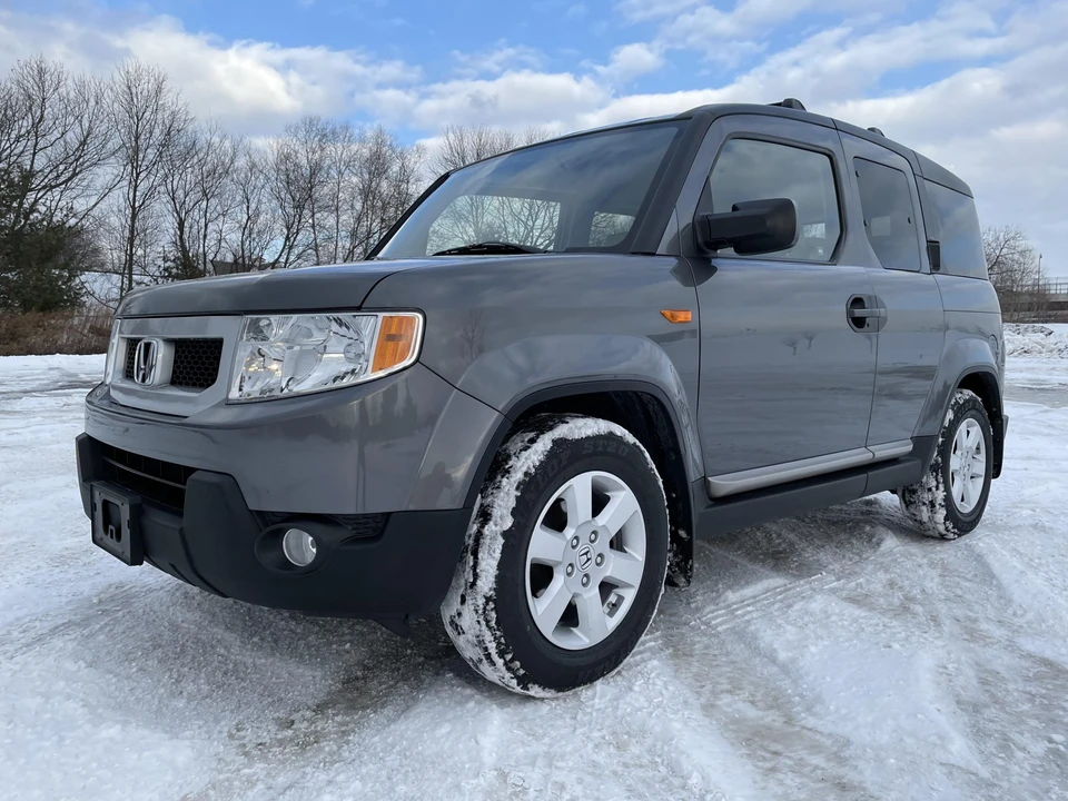 2010 Honda Element - Image 2 of 31