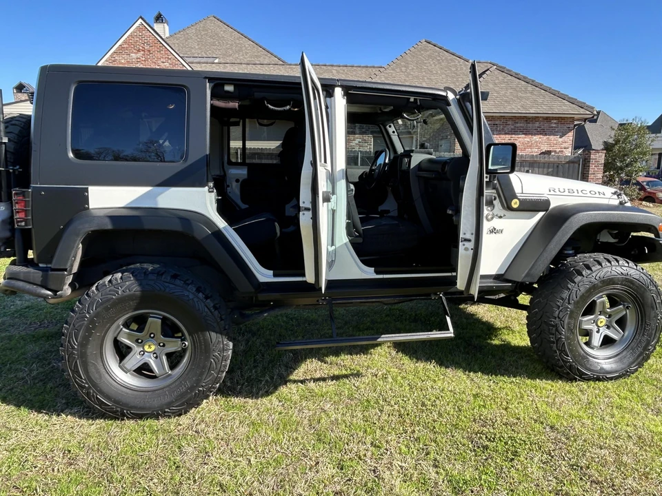 2010 Jeep JK Wrangler - Image 19 of 31