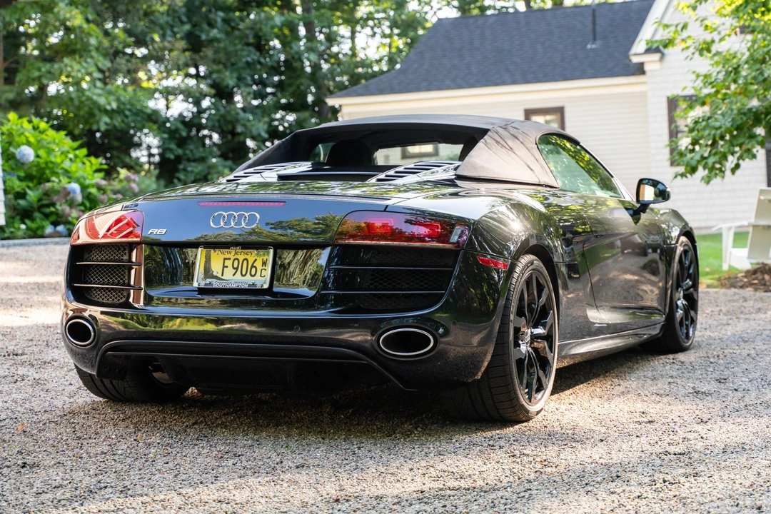 2011 Audi 42 R8 - Image 8 of 31