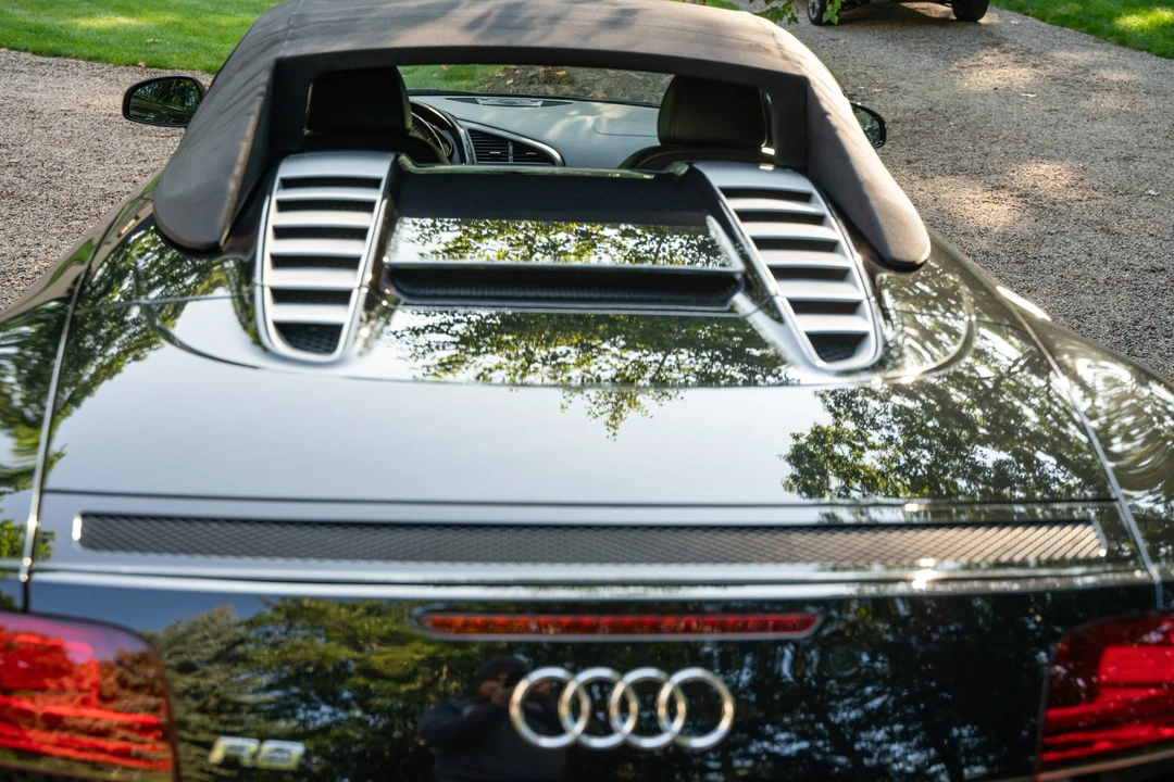 2011 Audi 42 R8 - Image 26 of 31