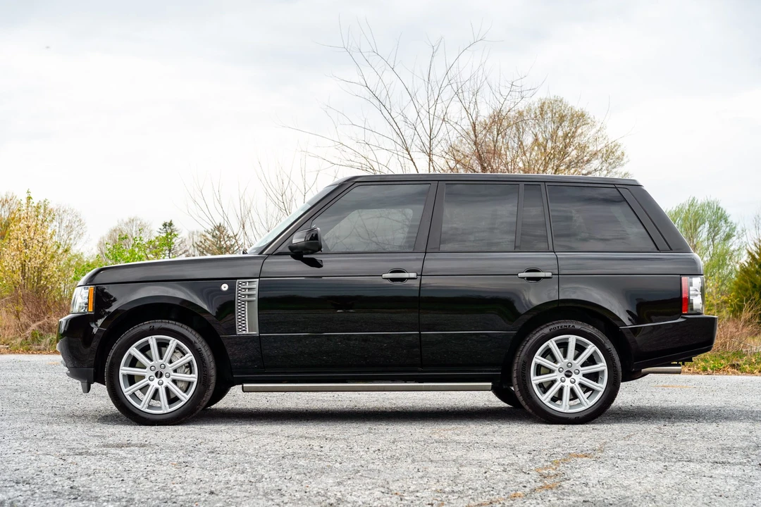 2011 Land Rover Range Rover L322 - Image 13 of 31