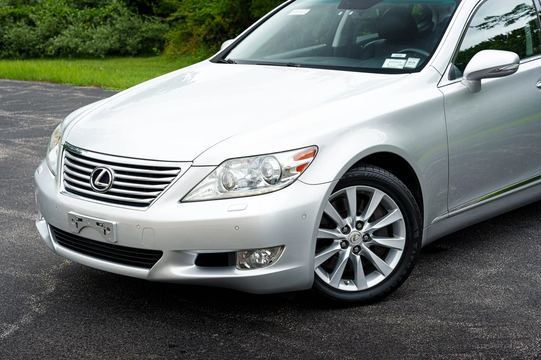 2011 Lexus LS 4th Gen - Image 31 of 31
