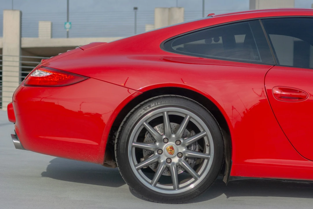 2011 Porsche 997 Carrera - Image 17 of 31