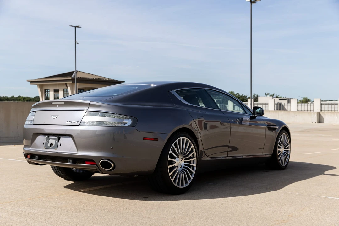 2012 Aston Martin Rapide - Image 15 of 31