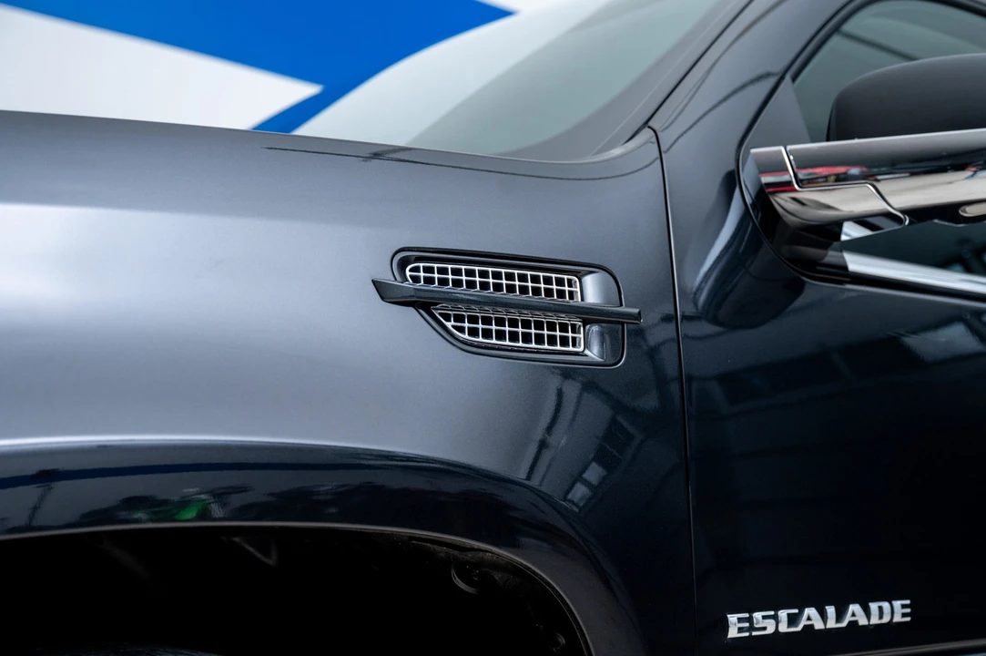 2012 Cadillac Escalade & EXT 3rd Gen - Image 22 of 31