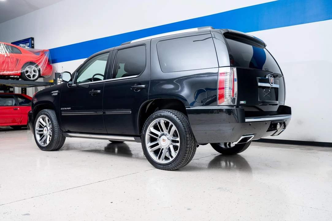 2012 Cadillac Escalade & EXT 3rd Gen - Image 11 of 31