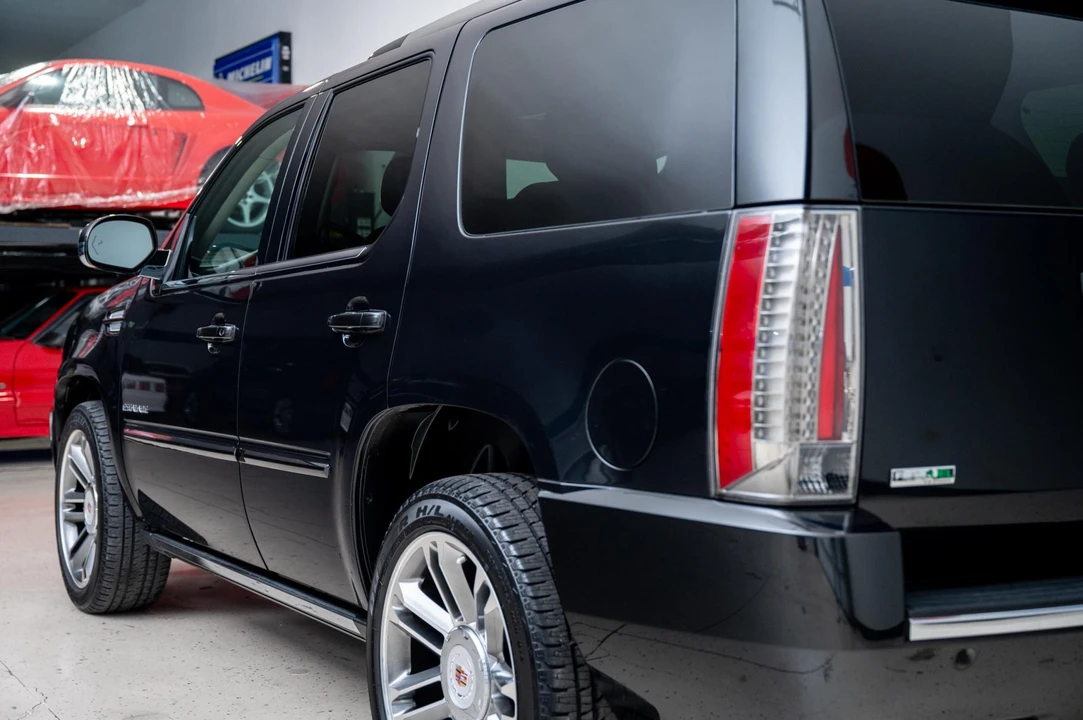 2012 Cadillac Escalade & EXT 3rd Gen - Image 29 of 31