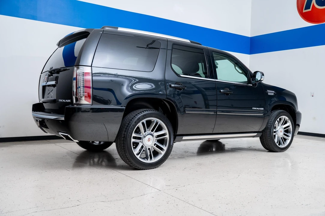 2012 Cadillac Escalade & EXT 3rd Gen - Image 8 of 31