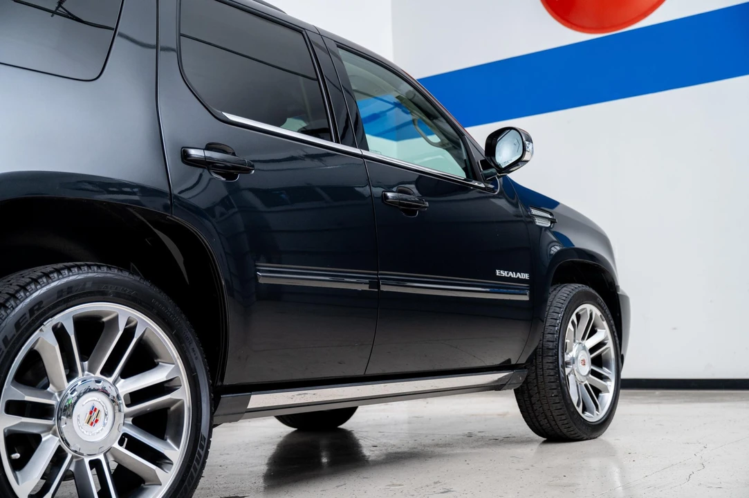 2012 Cadillac Escalade & EXT 3rd Gen - Image 28 of 31