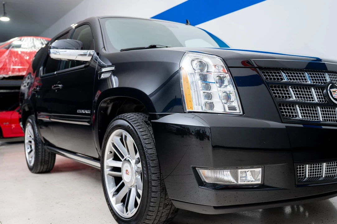 2012 Cadillac Escalade & EXT 3rd Gen - Image 17 of 31