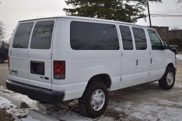 2012 Ford Econoline Van - Image 2 of 8