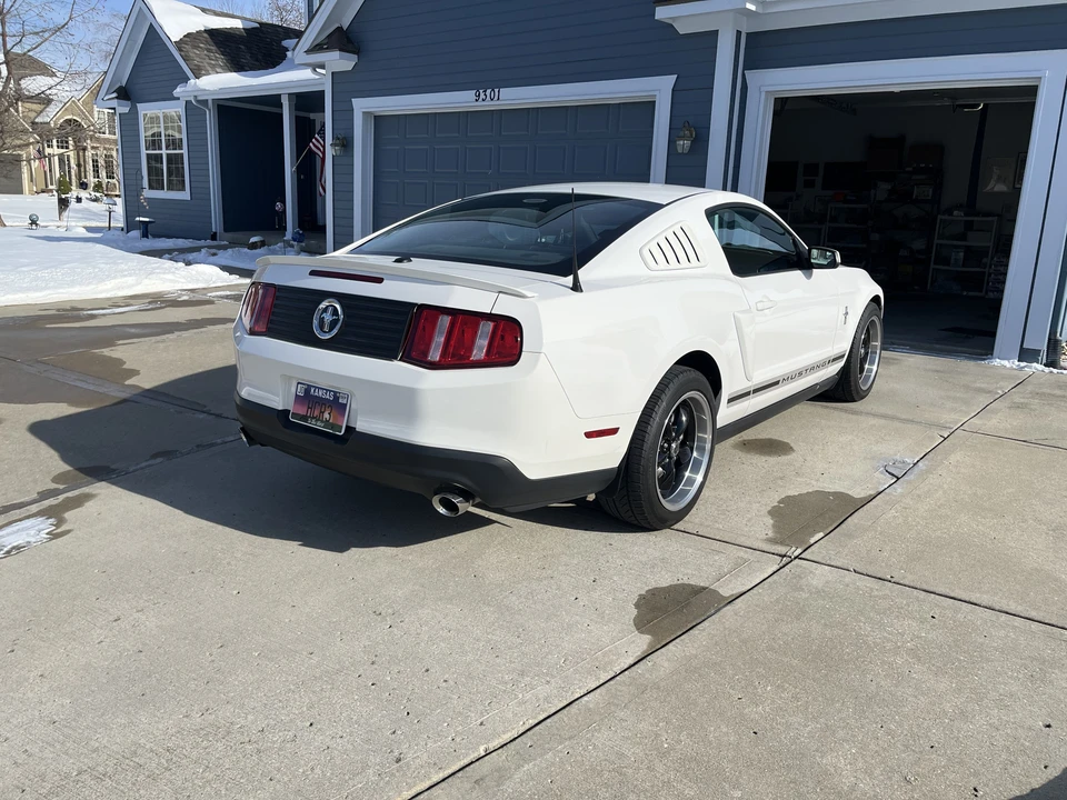 2012 Ford S197 Mustang - Image 8 of 31