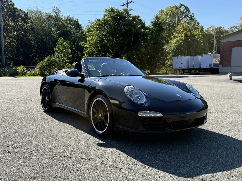 2012 Porsche 997 Carrera - Image 29 of 31