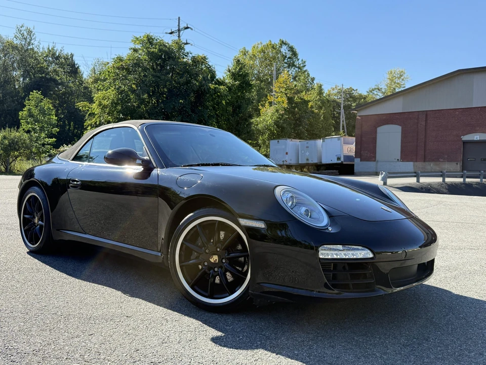 2012 Porsche 997 Carrera - Image 26 of 31