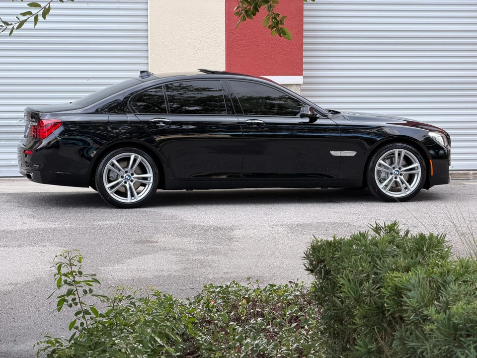 2013 BMW F01/F02 7 Series - Image 17 of 31