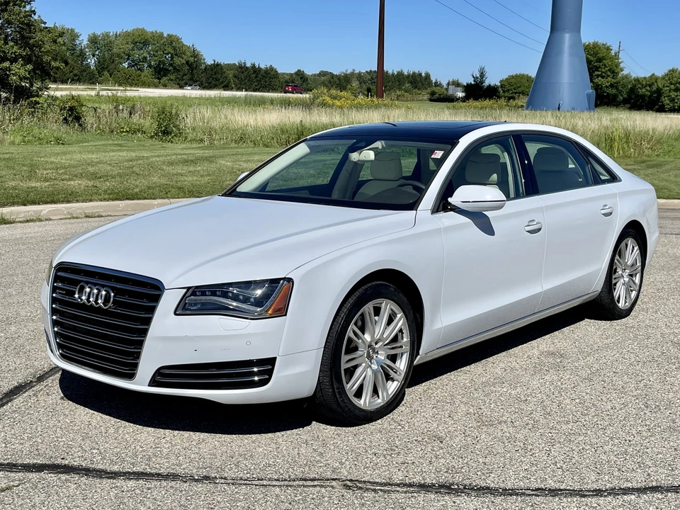 2014 Audi D4 A8 - Image 7 of 31