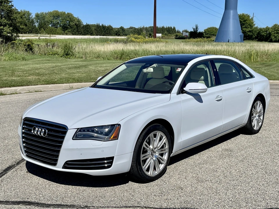 2014 Audi D4 A8 - Image 8 of 31
